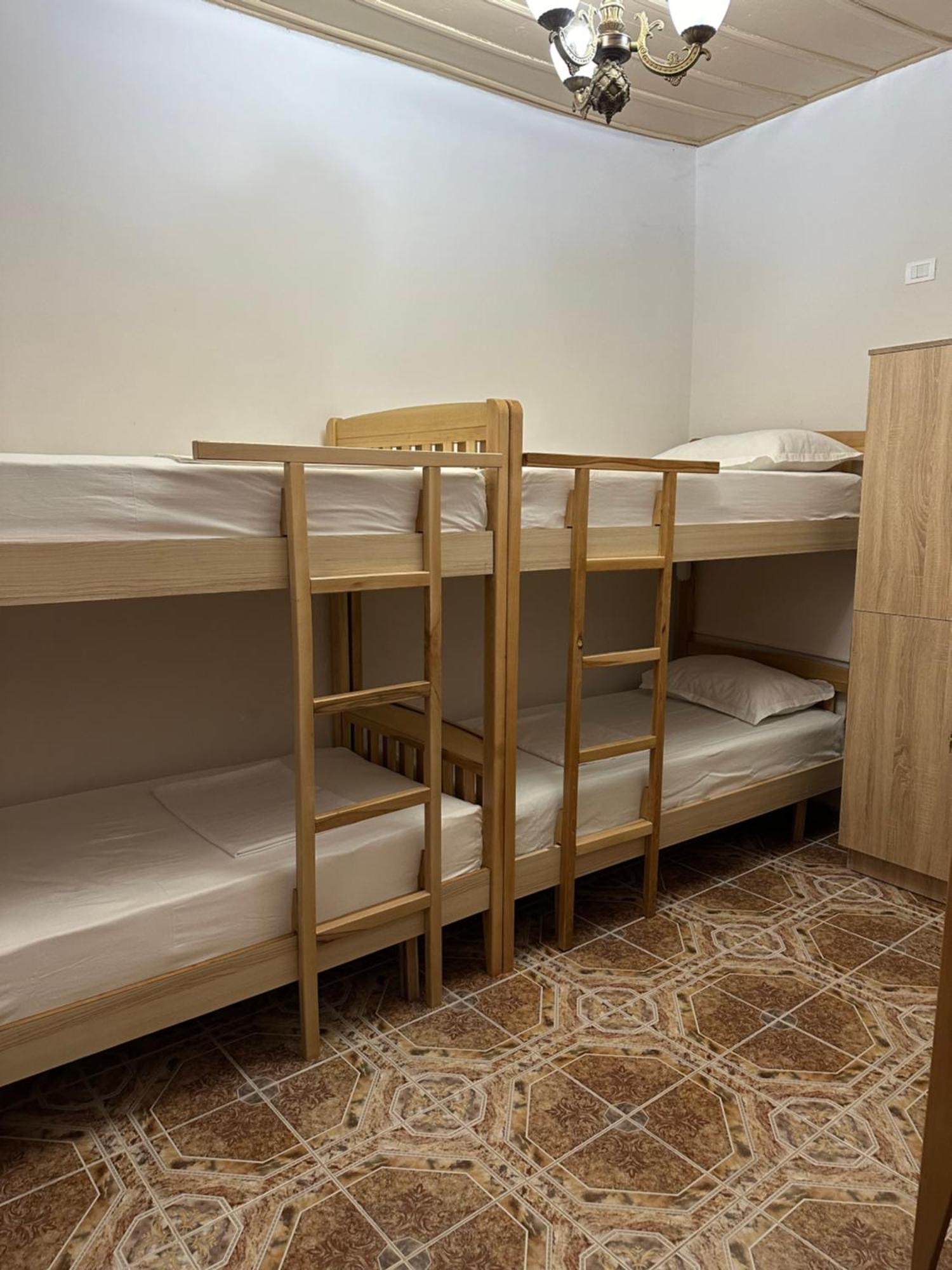 Tirana Lemon Breeze Hostel Экстерьер фото