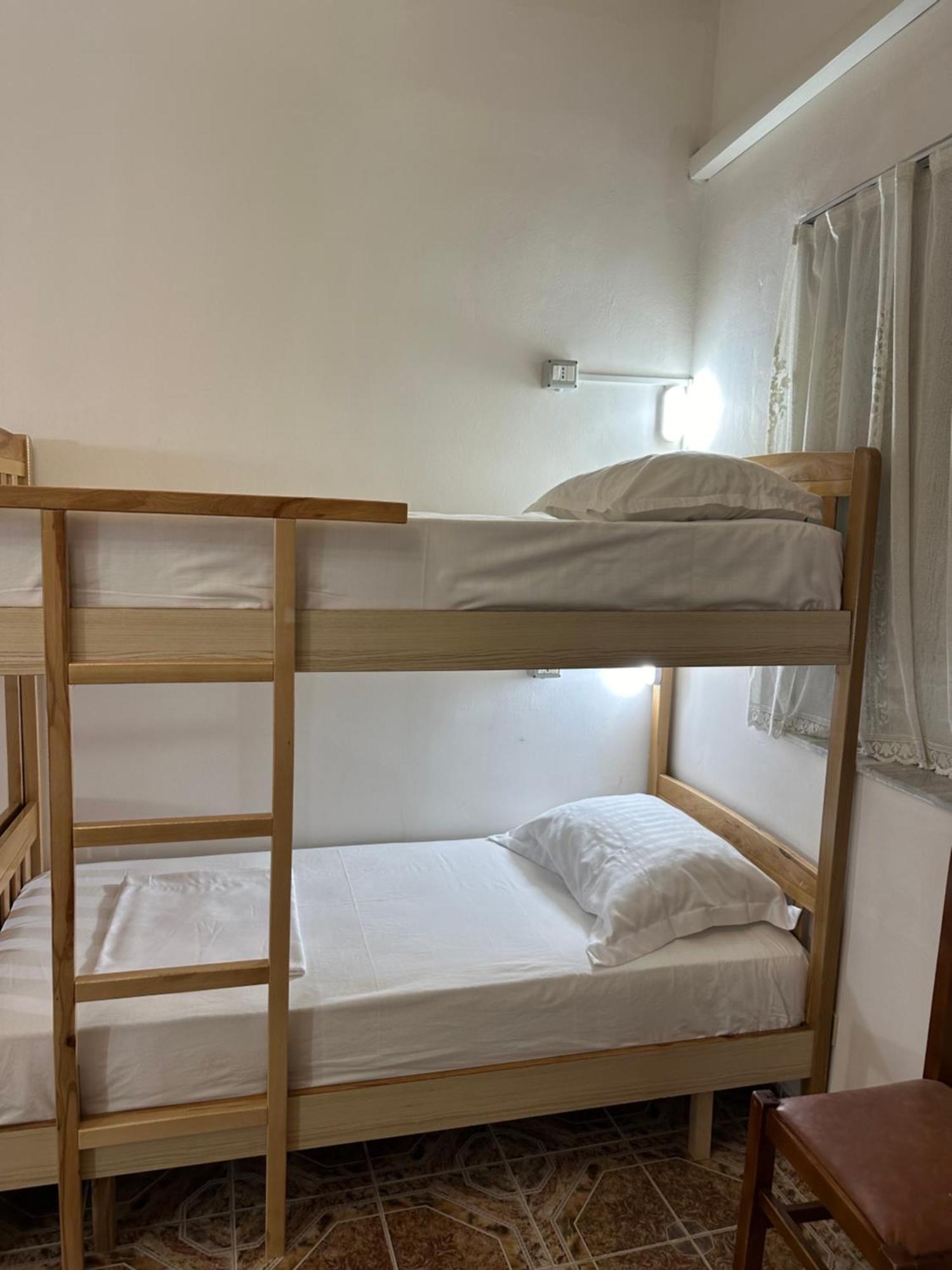 Tirana Lemon Breeze Hostel Экстерьер фото
