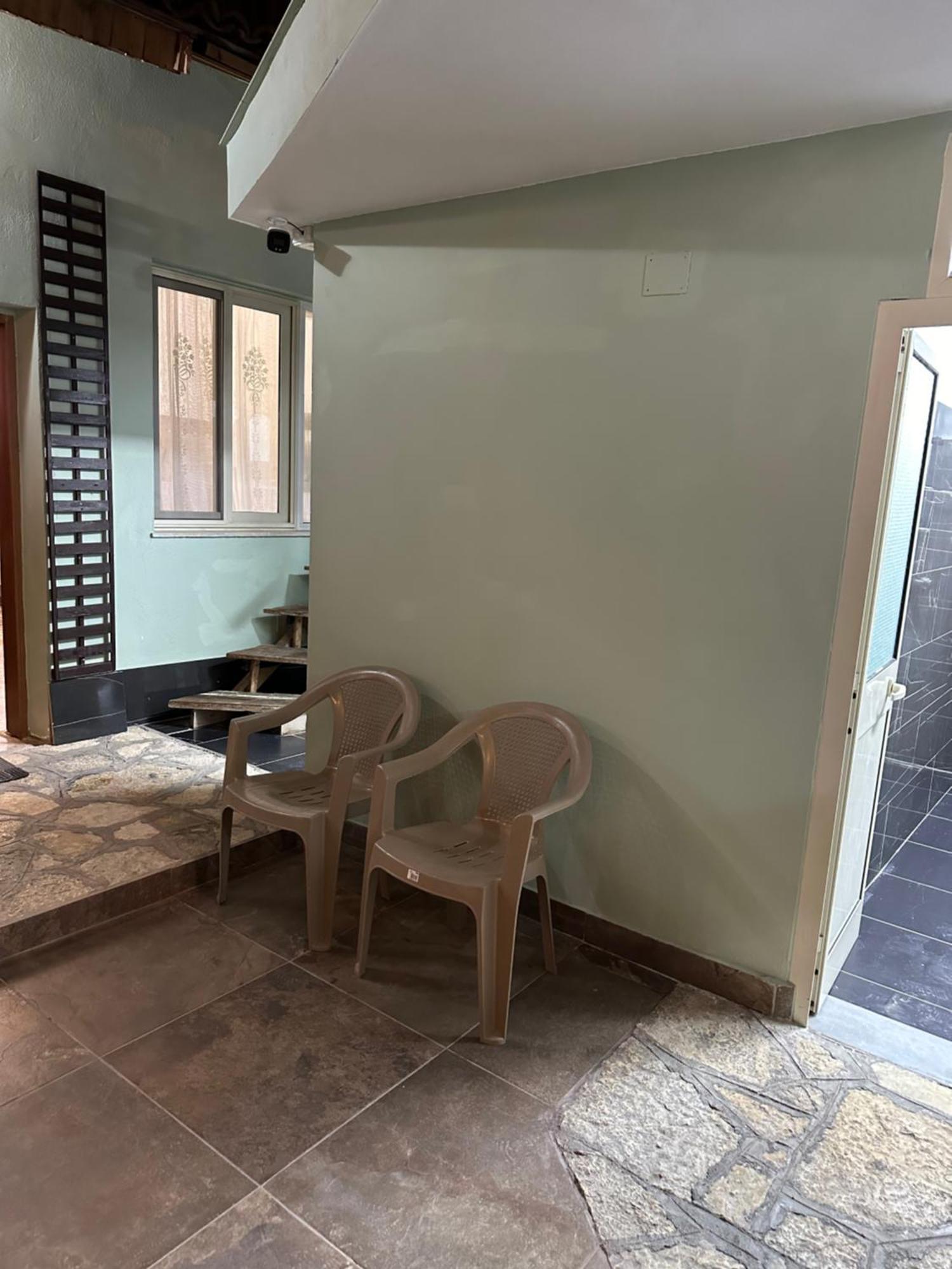 Tirana Lemon Breeze Hostel Экстерьер фото