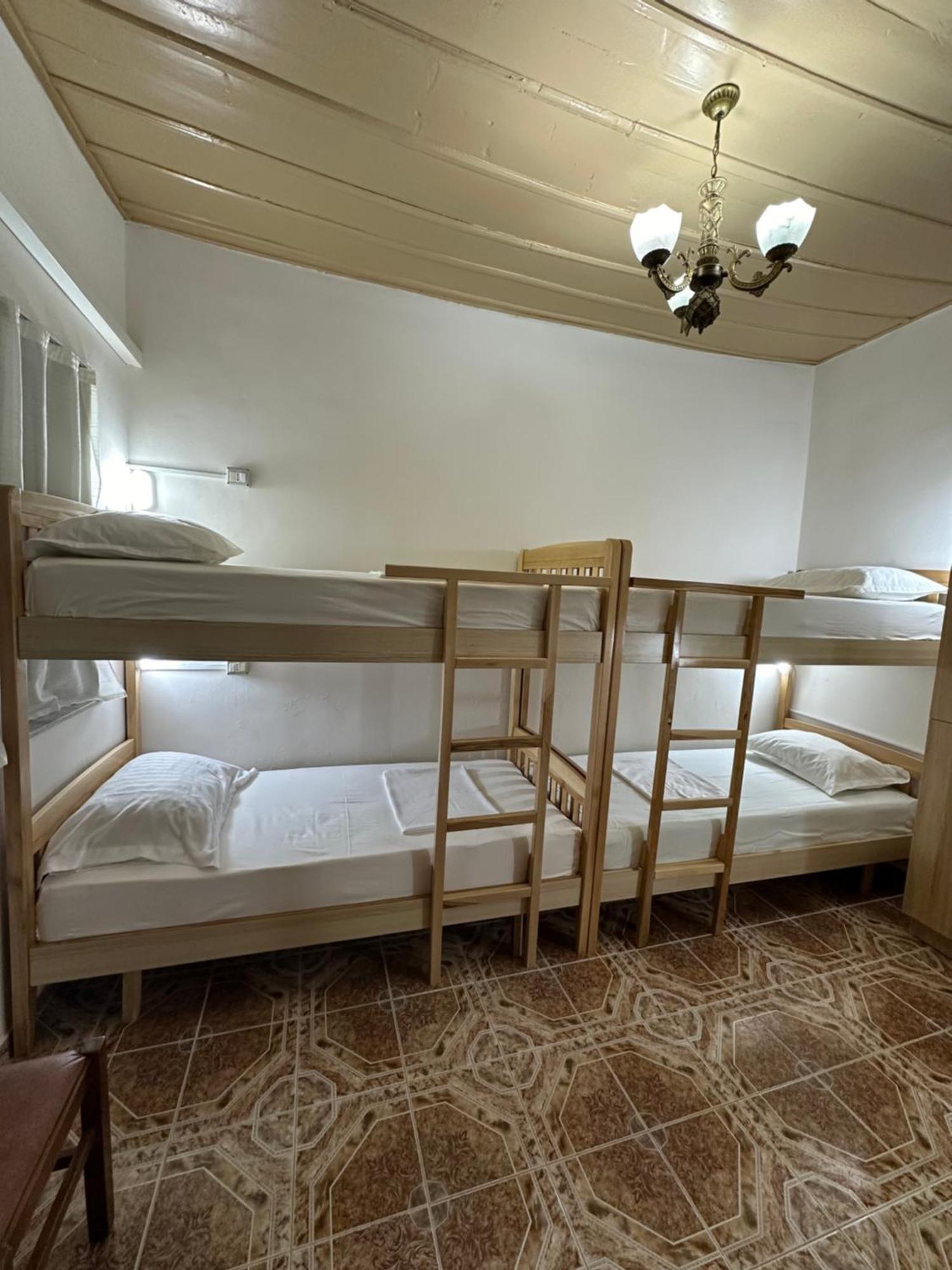 Tirana Lemon Breeze Hostel Экстерьер фото