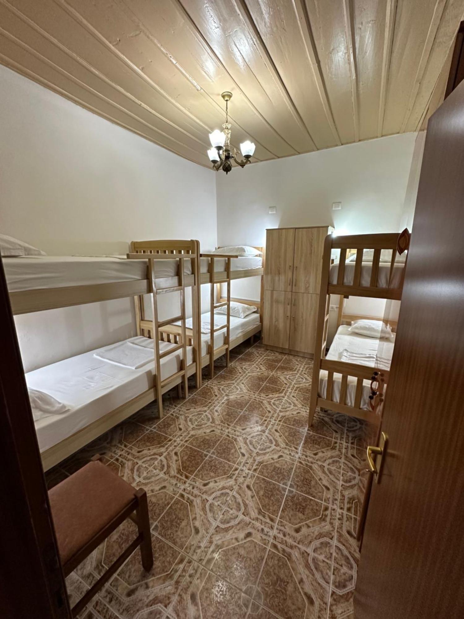 Tirana Lemon Breeze Hostel Экстерьер фото