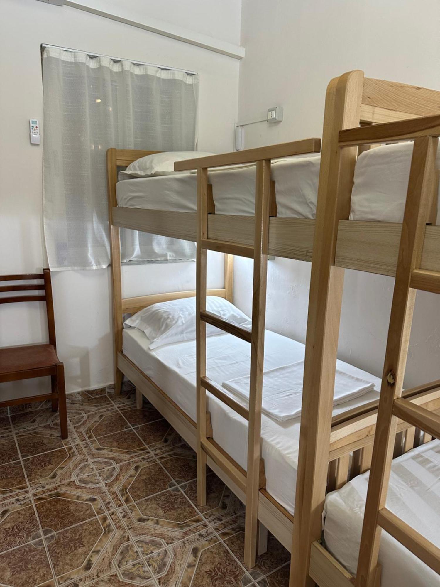 Tirana Lemon Breeze Hostel Экстерьер фото