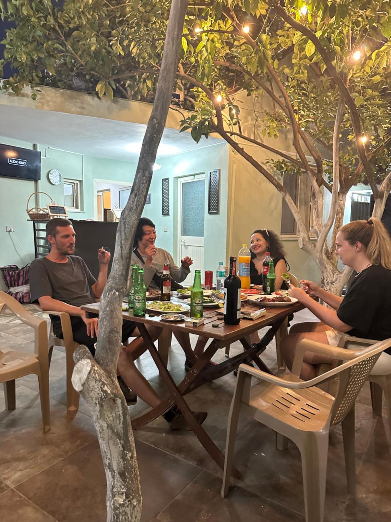Tirana Lemon Breeze Hostel Экстерьер фото